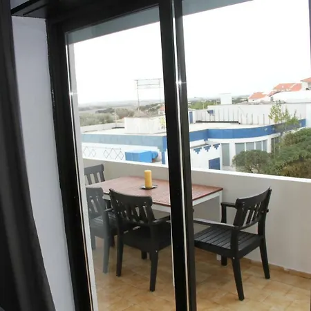 Apartment Holidays - Beach Front-malibu Connection *